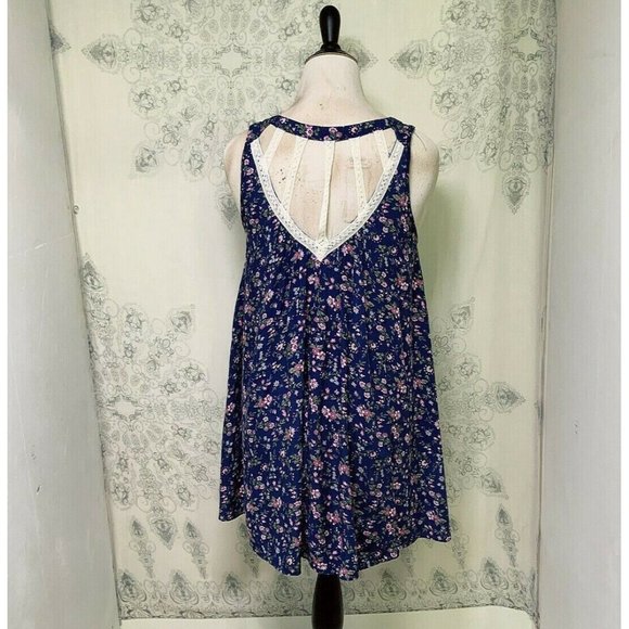 Entro Floral Strappy Crochet Lace Tunic Top Womens sz S Blouse Shirt Oversize - Picture 3 of 7